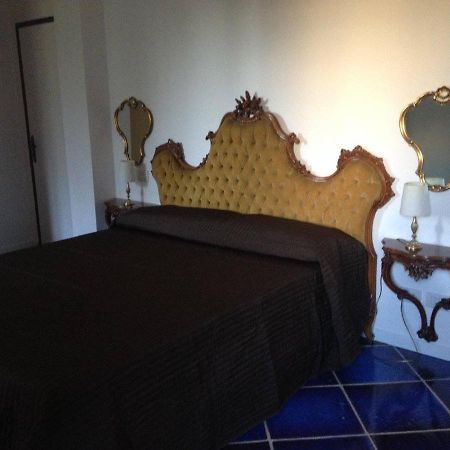 B&B Amendola バーリ エクステリア 写真