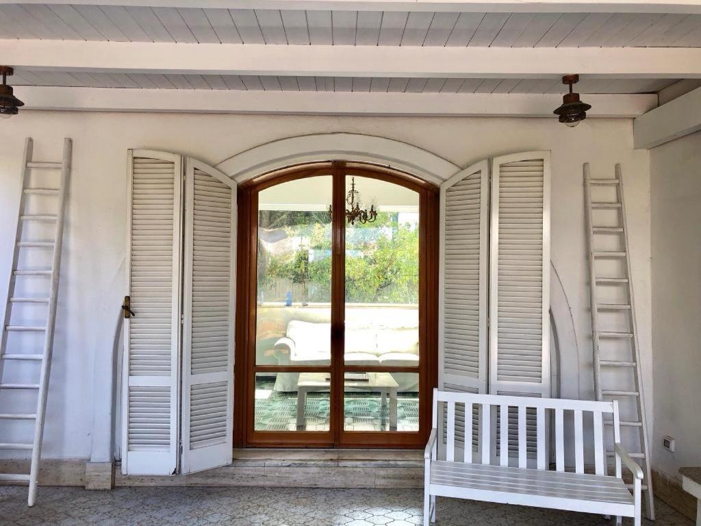 B&B Amendola バーリ エクステリア 写真